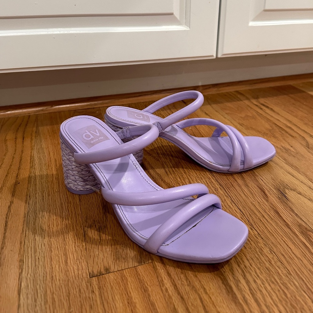 Adorable Dolce Vita Periwinkle heels with wicker back